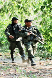 Police à Las Pavas ©TRodriguez2015